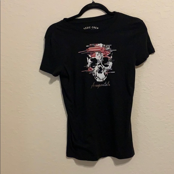 Aeropostale Tops - Aeropostale classic crew Tee